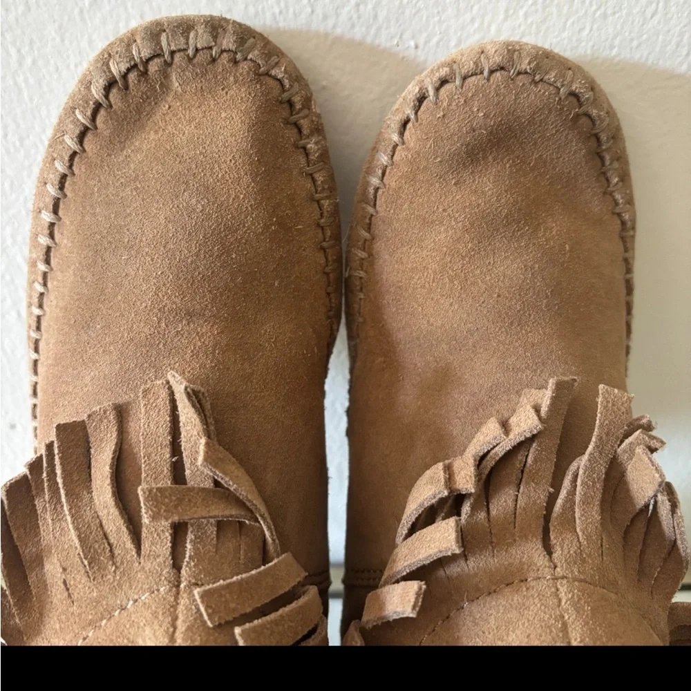 American Eagle Outfitters Fringe Moccasin Ankle Bootie Kids Shoe Size 6